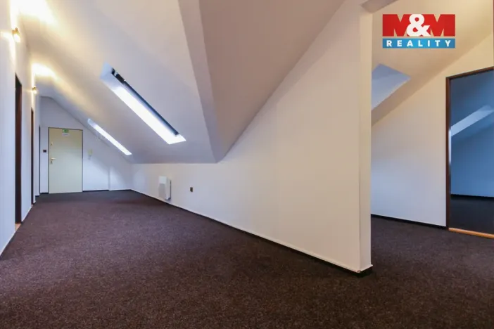 Pronájem kanceláře, Jeseník, nám. Svobody, 40 m2