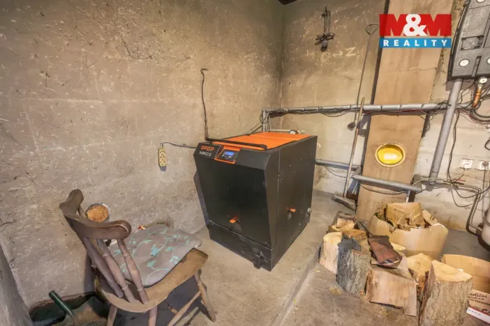 Prodej rodinného domu, Líský, 240 m2