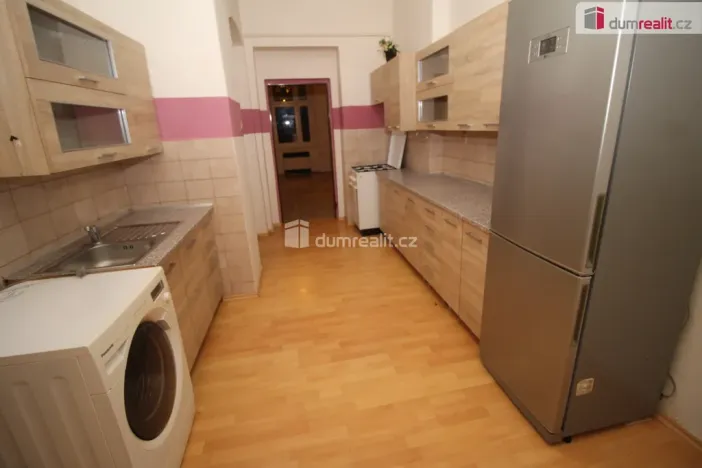 Pronájem bytu 2+1, Karlovy Vary - Rybáře, Lad. Koubka, 60 m2