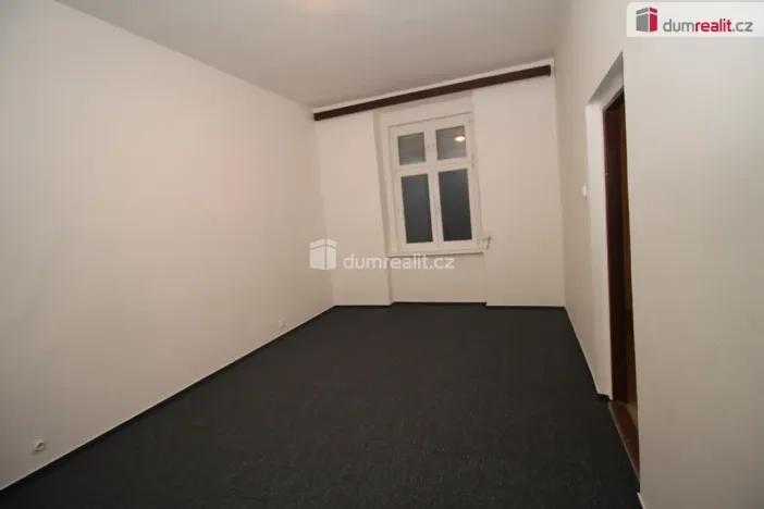 Pronájem bytu 2+1, Karlovy Vary - Rybáře, Lad. Koubka, 60 m2