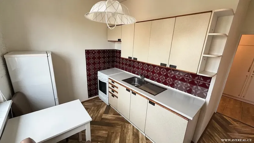 Pronájem bytu 2+1, Praha - Malešice, Tuchorazská, 56 m2