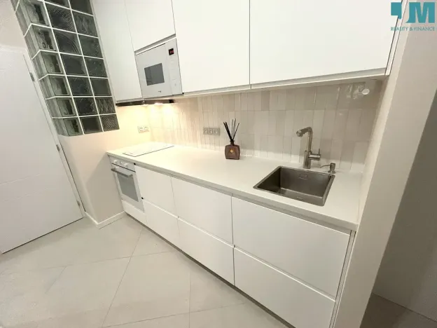 Pronájem bytu 2+1, Praha, Vrchlického, 51 m2