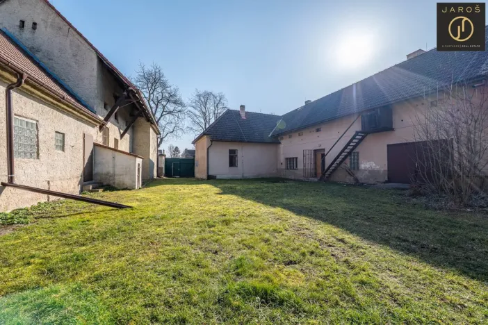 Prodej rodinného domu, Rudná, Havlíčkovo nám., 305 m2