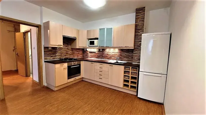 Pronájem bytu 2+kk, Praha - Modřany, Pertoldova, 47 m2