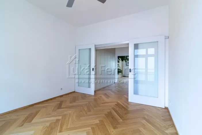Pronájem bytu 2+kk, Praha - Bubeneč, Lotyšská, 63 m2