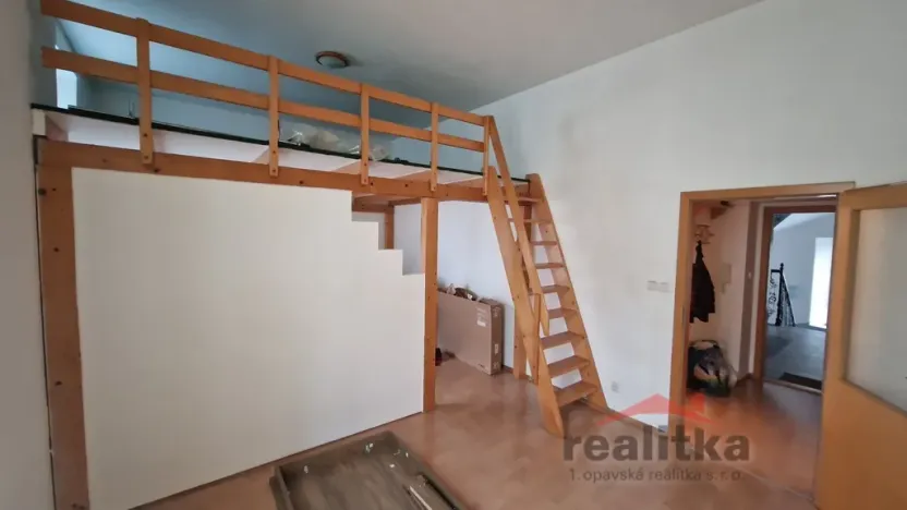 Pronájem bytu 1+kk, Opava - Předměstí, Olomoucká, 37 m2