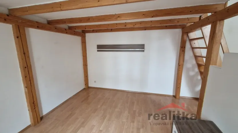 Pronájem bytu 1+kk, Opava - Předměstí, Olomoucká, 37 m2