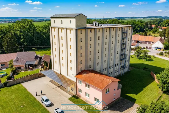 Prodej obchodního prostoru, Želetice, 3355 m2