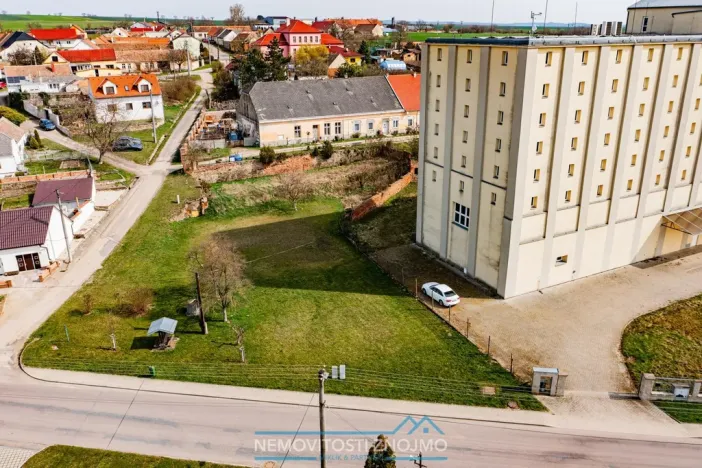 Prodej obchodního prostoru, Želetice, 3355 m2