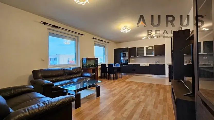 Pronájem bytu 2+kk, Praha - Horní Měcholupy, Modenská, 68 m2