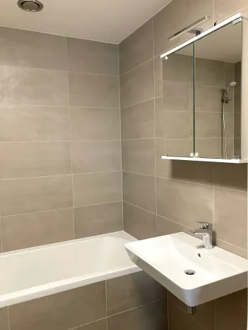 Pronájem bytu 1+kk, Praha - Holešovice, U průhonu, 38 m2