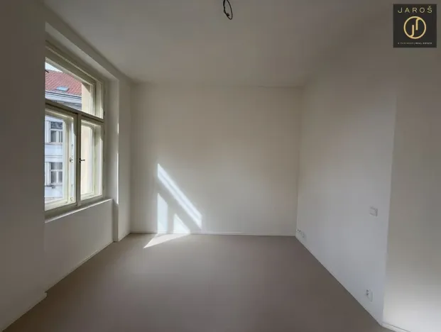 Pronájem bytu 2+kk, Praha - Žižkov, Seifertova, 56 m2