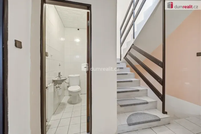 Prodej rodinného domu, Břeclav - Poštorná, Čs. armády, 280 m2