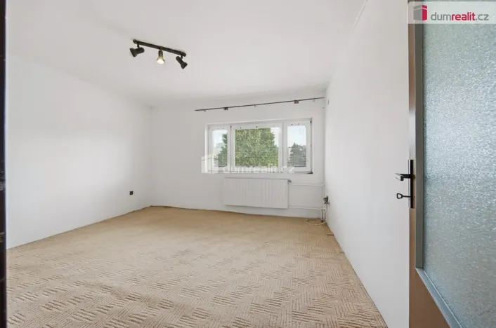 Prodej rodinného domu, Břeclav - Poštorná, Čs. armády, 280 m2