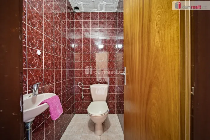 Prodej rodinného domu, Břeclav - Poštorná, Čs. armády, 280 m2