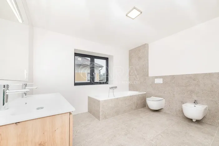 Prodej vily, Chocerady, 170 m2