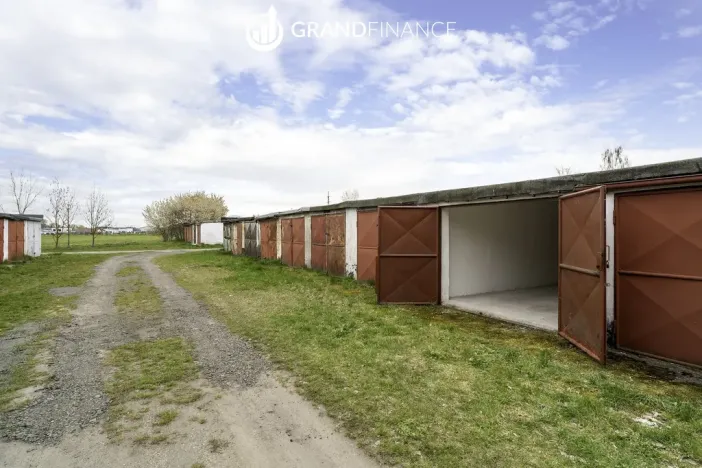 Prodej garáže, Pardubice - Svítkov, 18 m2