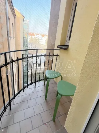 Pronájem bytu 2+kk, Praha - Vršovice, Oblouková, 51 m2