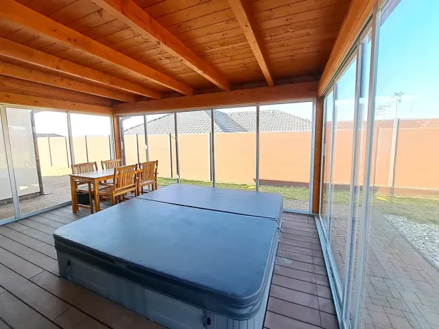 Prodej rodinného domu, Doubravy, 190 m2