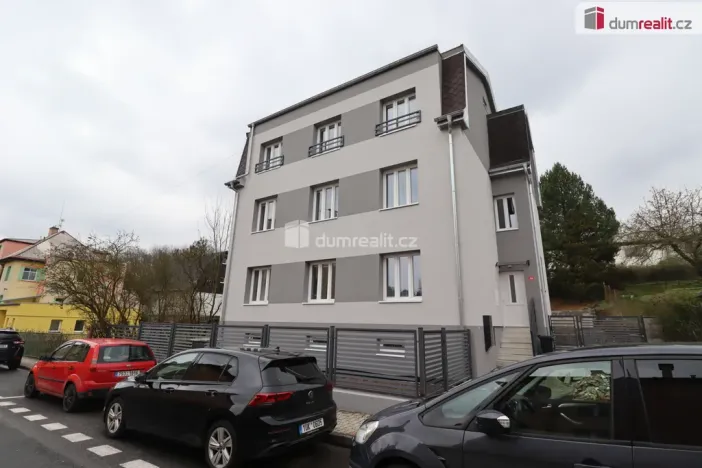 Pronájem bytu 1+1, Dalovice, Májová, 28 m2