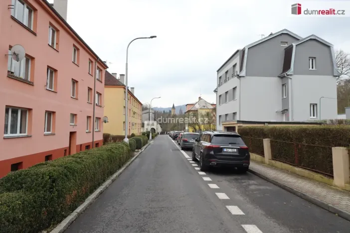 Pronájem bytu 1+1, Dalovice, Májová, 28 m2