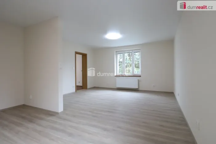 Pronájem bytu 2+kk, Dalovice, Májová, 51 m2