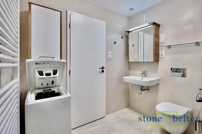 Pronájem bytu 1+kk, Praha - Strašnice, Zvěřinova, 38 m2