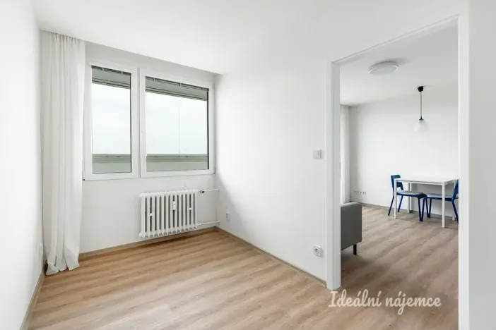 Pronájem bytu 2+kk, Praha - Krč, Horáčkova, 34 m2