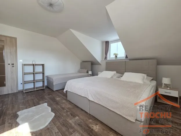 Prodej apartmánu, Trutnov, Polská, 715 m2