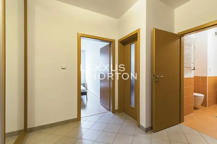 Pronájem bytu 2+kk, Praha - Vysočany, Pod Harfou, 46 m2