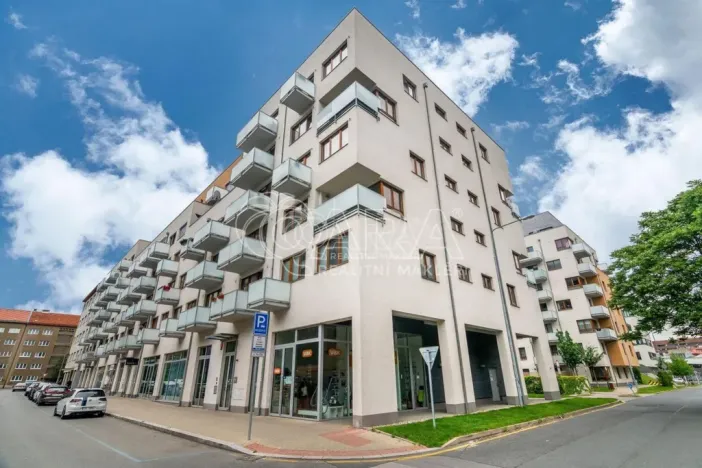 Pronájem bytu 1+kk, Praha - Michle, Hanusova, 35 m2