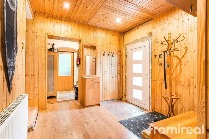 Prodej chalupy, Lomnice - Tylov, 180 m2