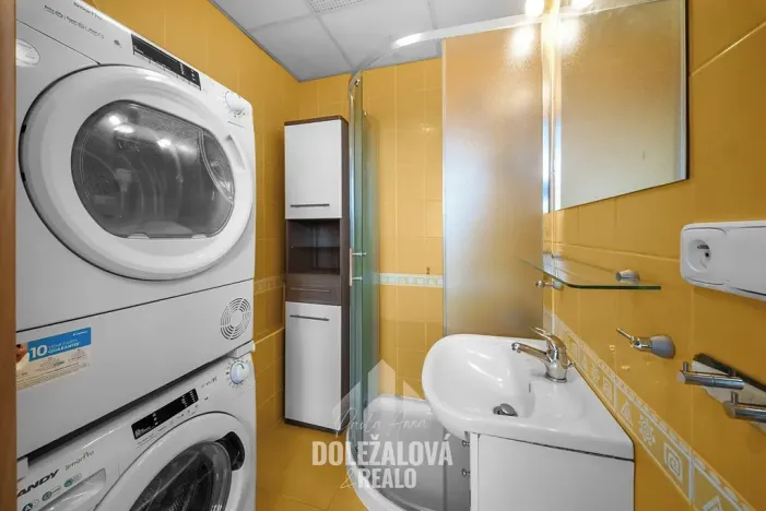 Prodej bytu 3+1, Jihlava, Kosovská, 93 m2