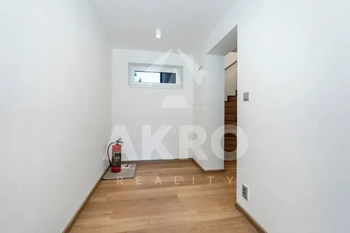 Prodej bytu 4+kk, Praha - Klánovice, Holekova, 158 m2