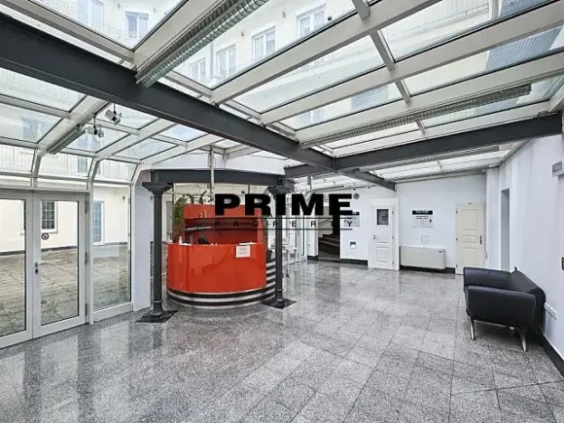 Pronájem kanceláře, Praha - Nové Město, Soukenická, 244 m2