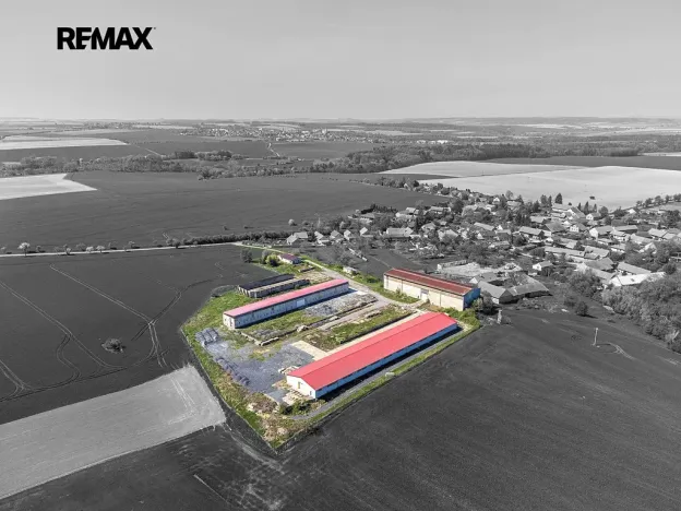 Prodej skladu, Dolní Chvatliny, 3690 m2