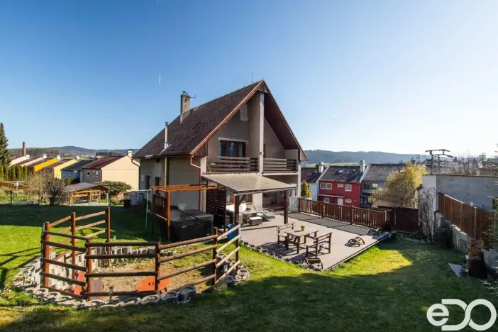 Prodej vícegeneračního domu, Liberec, Krajová, 300 m2