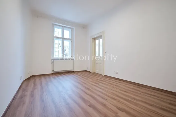 Pronájem bytu 1+1, Praha - Vršovice, Moskevská, 35 m2