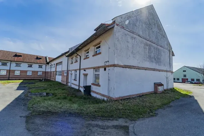 Prodej výrobních prostor, Bezno, Nemyslovická, 861 m2