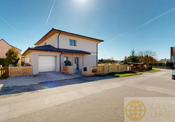 Prodej rodinného domu, Opařany, 169 m2