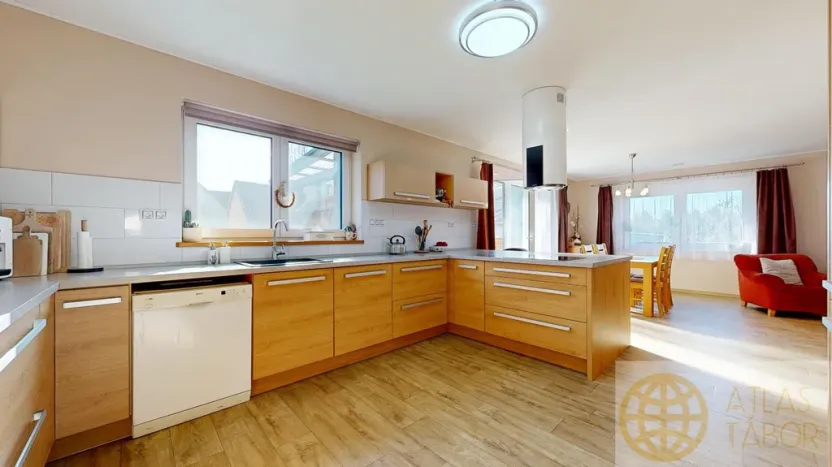 Prodej rodinného domu, Opařany, 169 m2