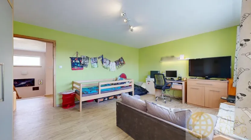 Prodej rodinného domu, Opařany, 169 m2