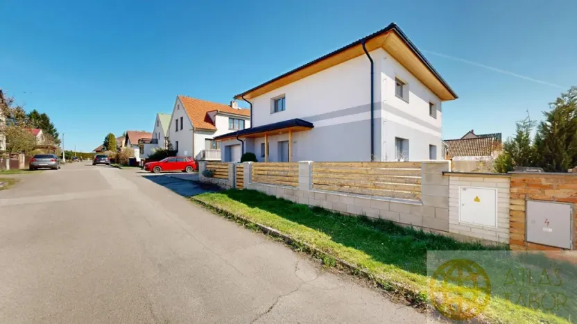 Prodej rodinného domu, Opařany, 169 m2