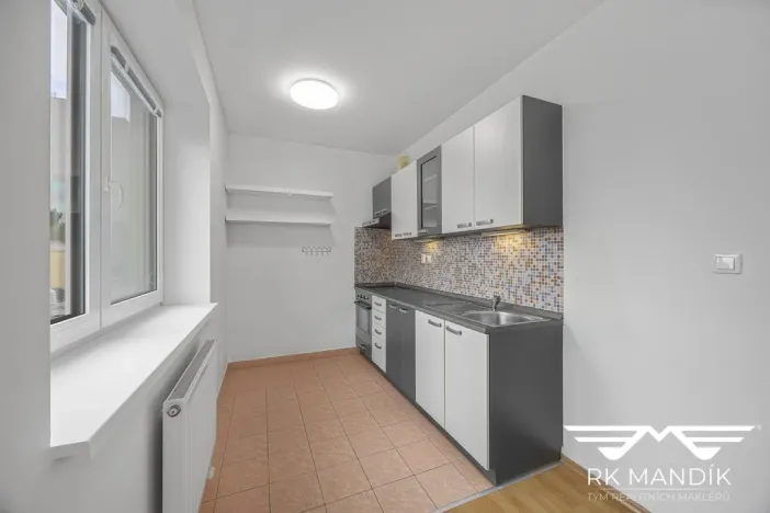 Prodej bytu 1+kk, Praha - Horní Měcholupy, Boloňská, 37 m2