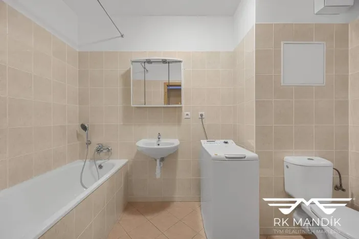 Prodej bytu 1+kk, Praha - Horní Měcholupy, Boloňská, 37 m2