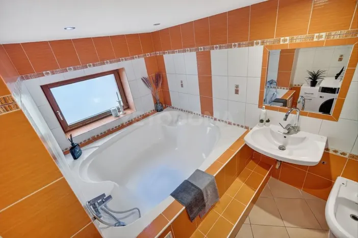 Prodej rodinného domu, Chotíkov, 280 m2