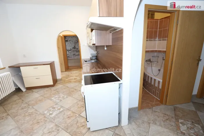 Pronájem bytu 3+1, Karlovy Vary - Drahovice, Stará Kysibelská, 94 m2