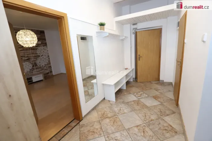 Pronájem bytu 3+1, Karlovy Vary - Drahovice, Stará Kysibelská, 94 m2