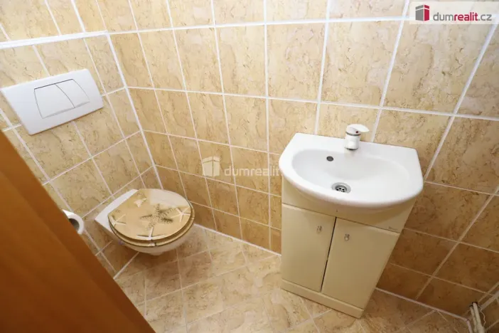 Pronájem bytu 3+1, Karlovy Vary - Drahovice, Stará Kysibelská, 94 m2