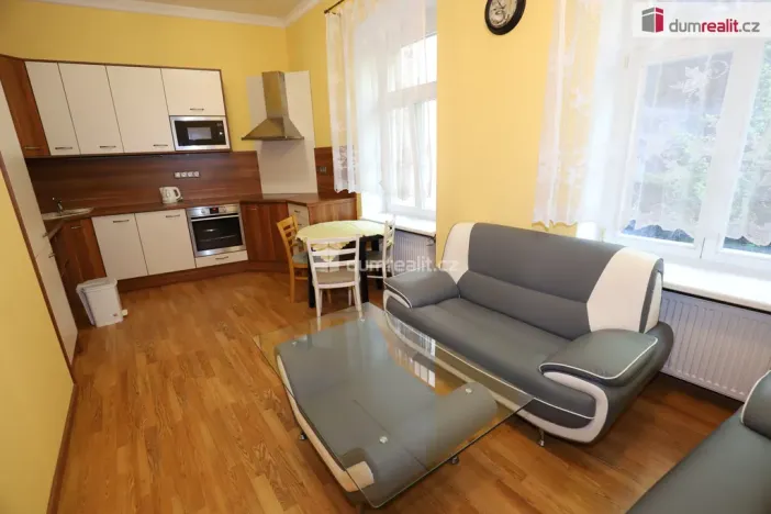 Pronájem bytu 3+kk, Karlovy Vary, Mariánskolázeňská, 72 m2
